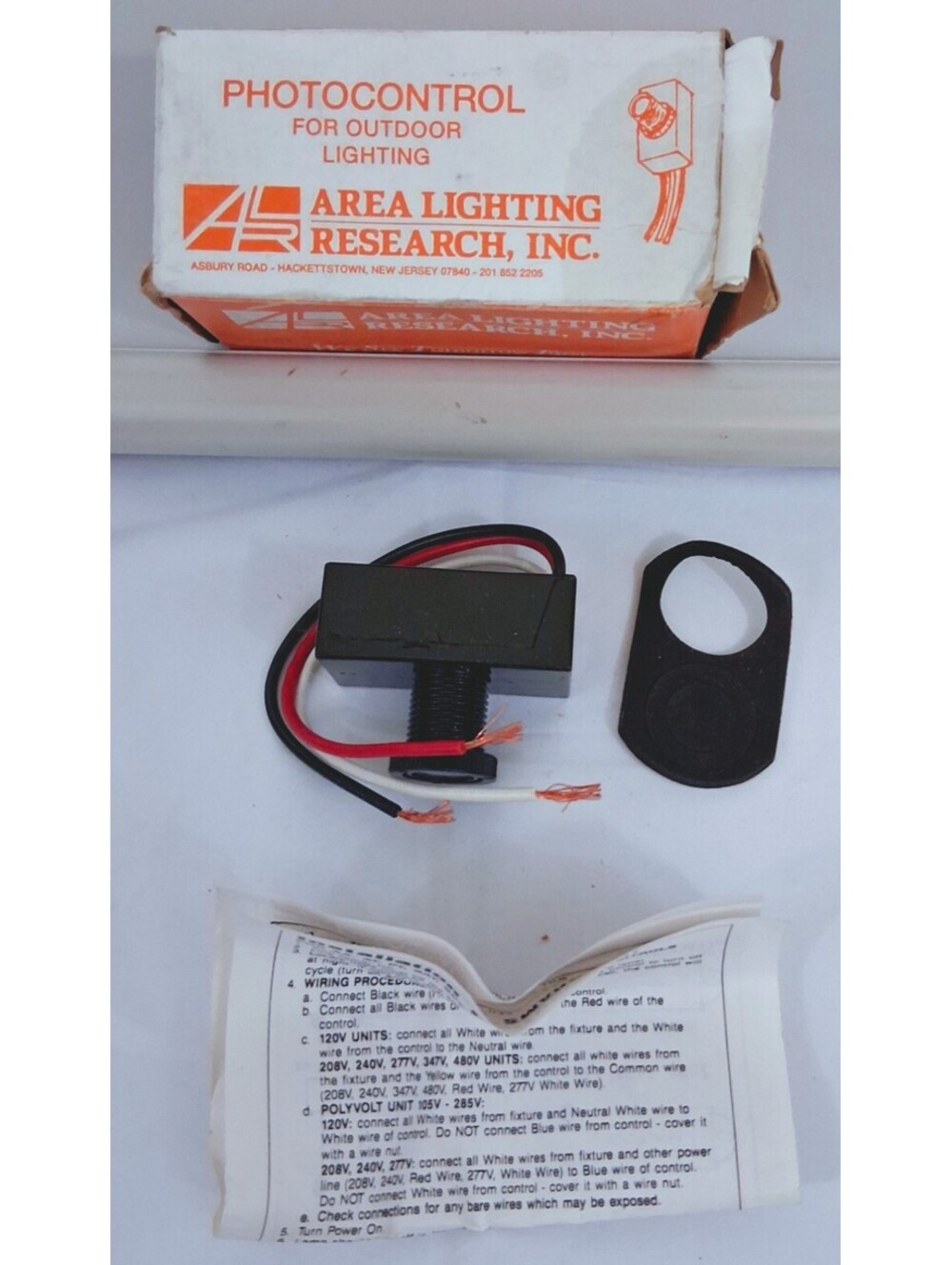 Area Lighting Research Photocontrol For Outdoor Lighting AA-105 120 VAC